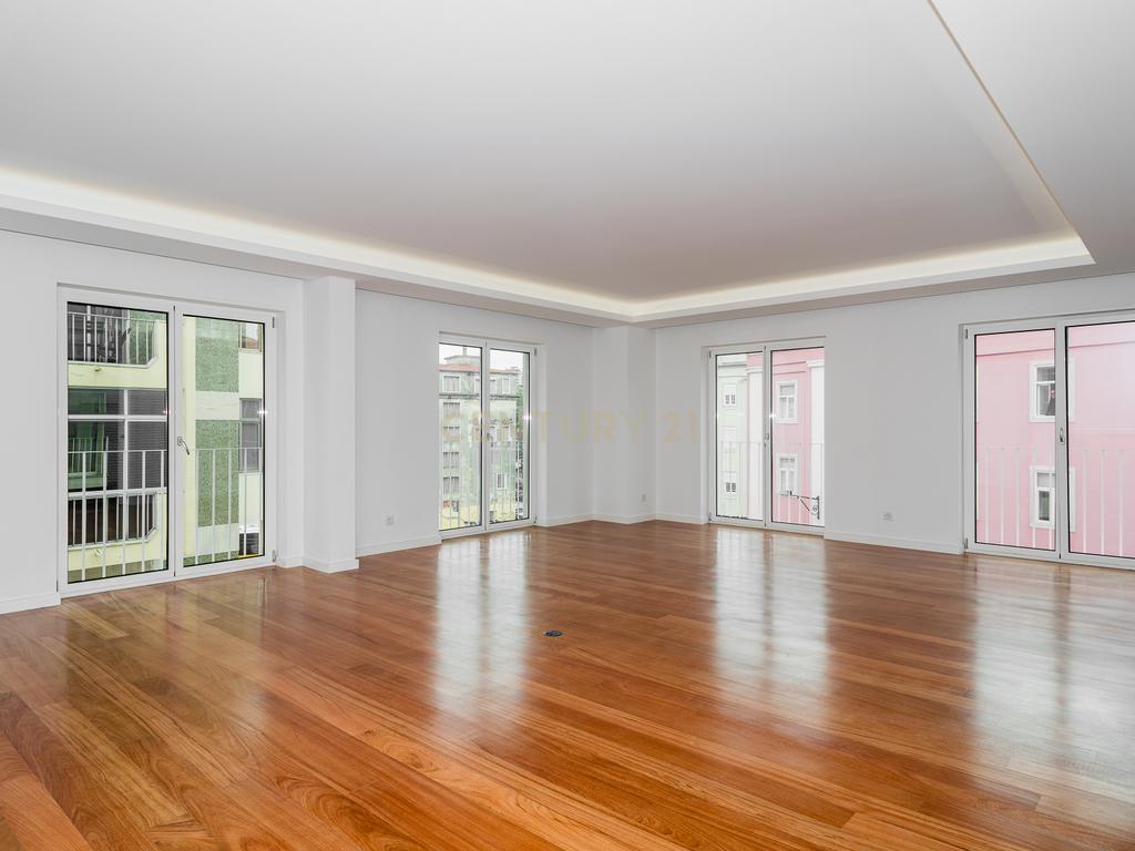 Apartamento T3 a estrear - Centro de Lisboa - Image 1